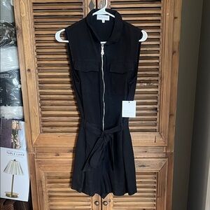 Bella Dahl Black Zip-Front Sleeveless Romper